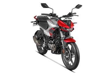 Hero Xtreme 125R Launch Date in India, On-Road Price, Mileage, Black, Average